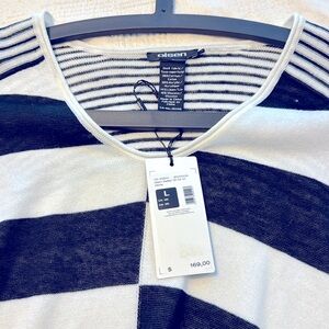 Olsen L Navy Blue & White light cotton linen knit Top easily fits xl.